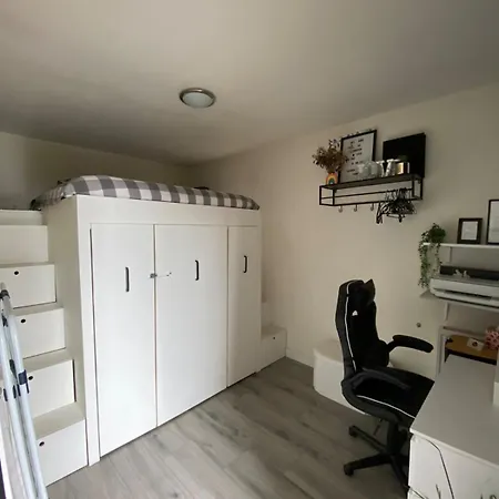 The Scheveningse Meisjes Appartement