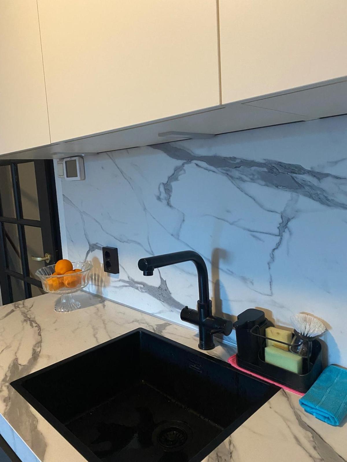 The Scheveningse Meisjes *