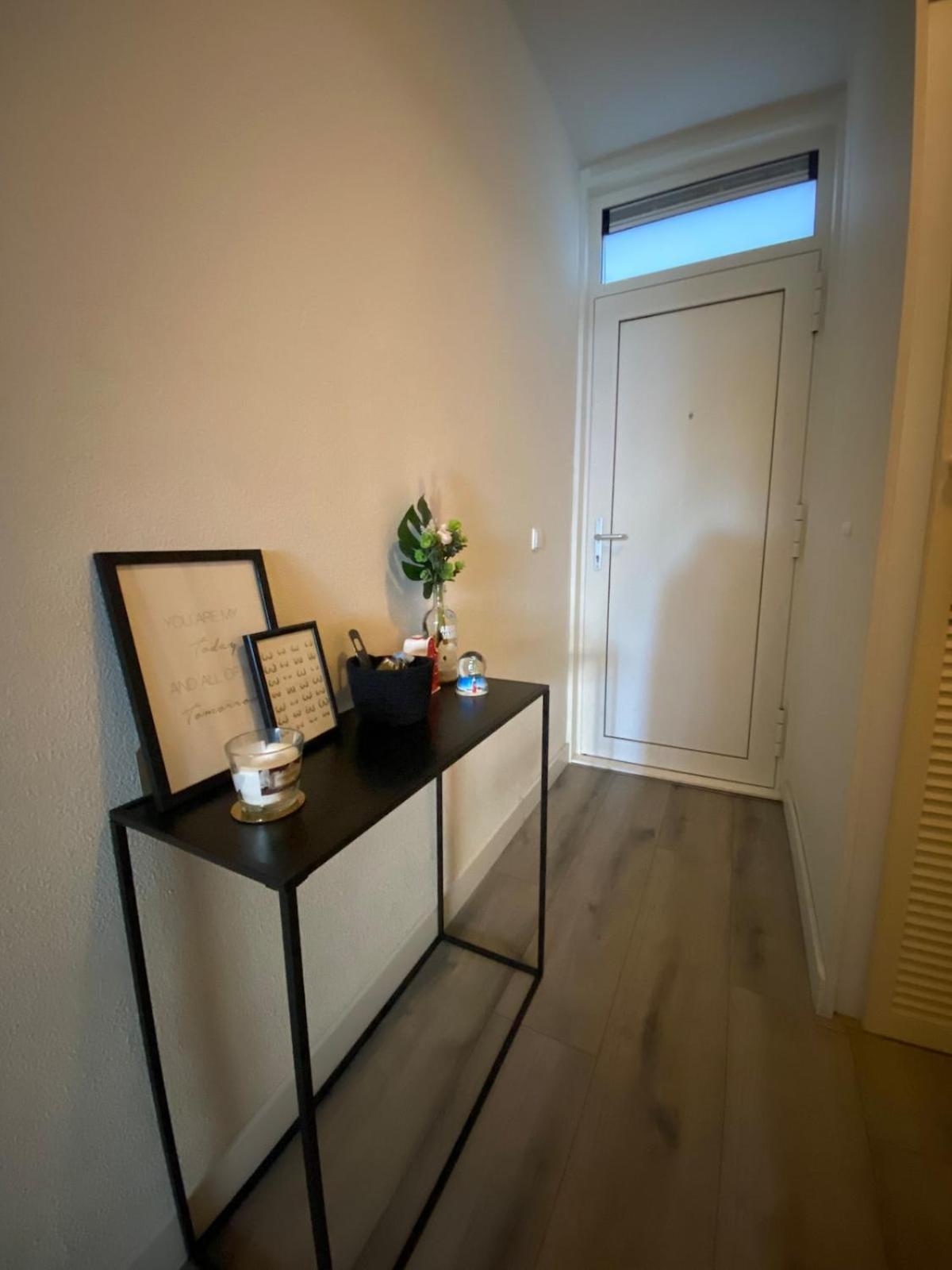 The Scheveningse Meisjes *