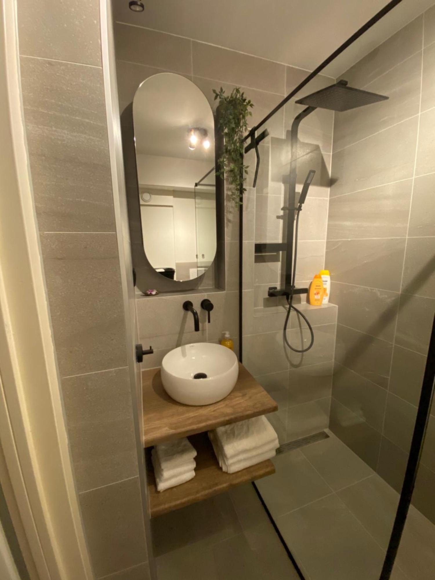 The Scheveningse Meisjes Appartement